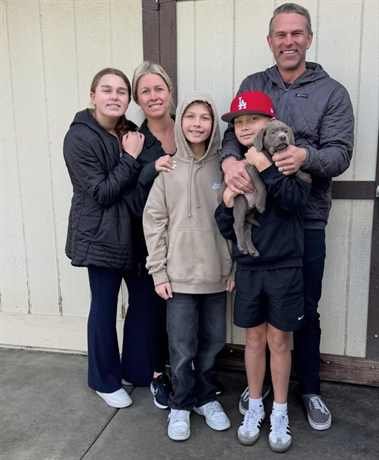 Happy Labrador puppy family review from Thomas G.